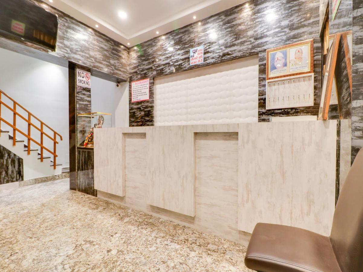 Muthiganj Spot On 69549 Hotel Shri Ram Kashi מראה חיצוני תמונה